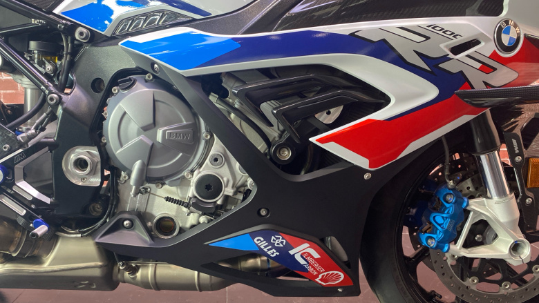 BMW M1000 RR